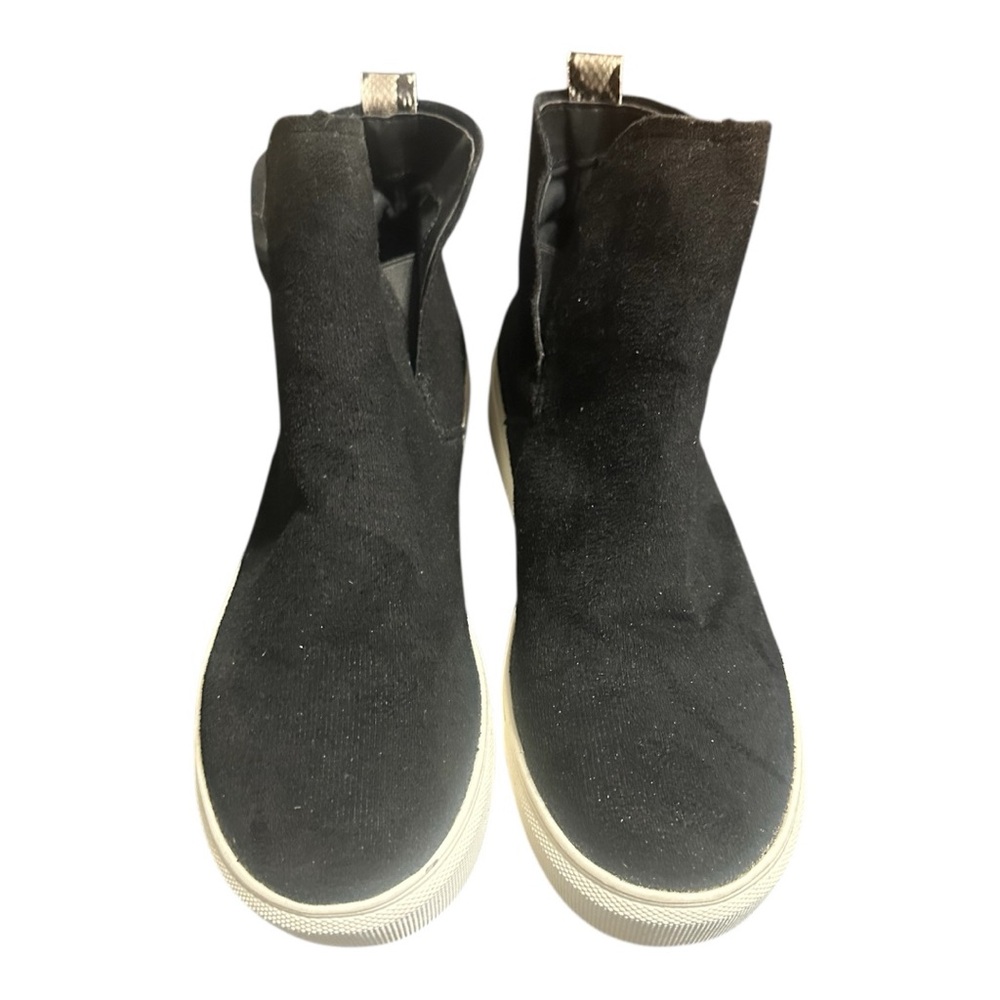 Very G Rolla Women's Black Sneakers Size 9